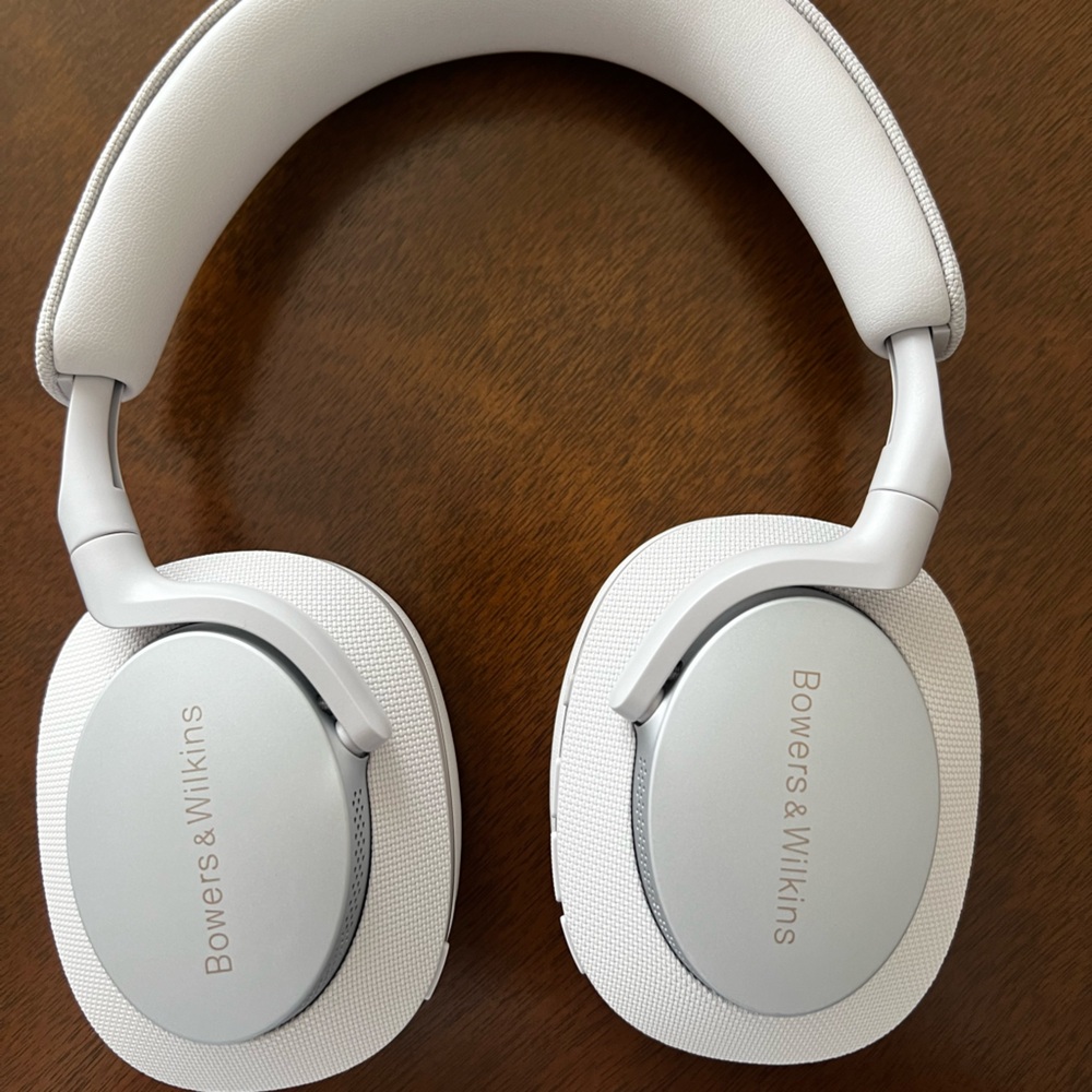 Bowers & Wilkins OTE Headphones
